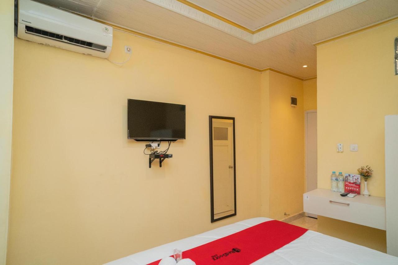 Reddoorz Plus Syariah Near Pasar Turi Surabaia Exterior foto